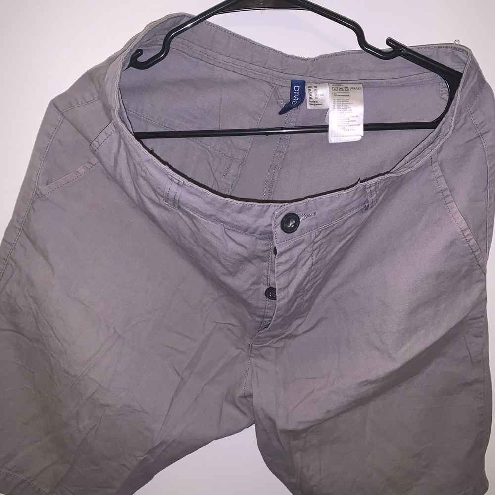Men gray shorts